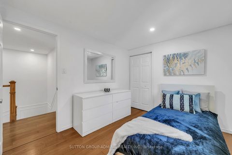 Photo 34 at 10 Park Lane Circle, South Richvale, Richmond Hill