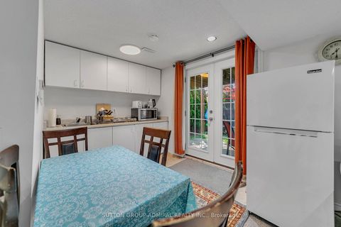 Photo 39 at 10 Park Lane Circle, South Richvale, Richmond Hill
