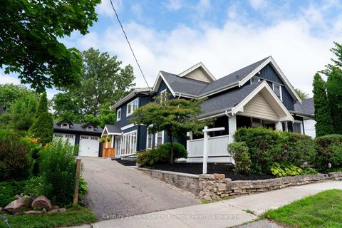 Photo 3 at 56 Machell Avenue, Aurora Village, Aurora