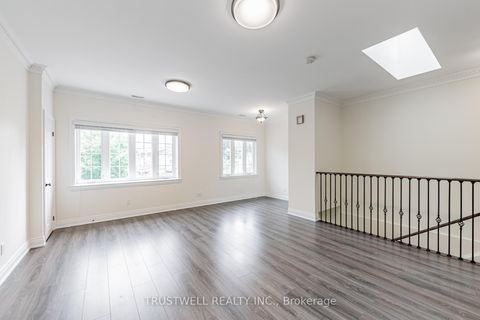 Photo 4 at 142 Borden Street, University, Toronto