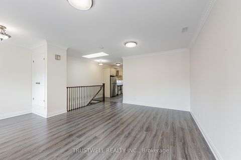 Photo 6 at 142 Borden Street, University, Toronto