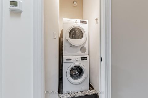 Photo 13 at 142 Borden Street, University, Toronto