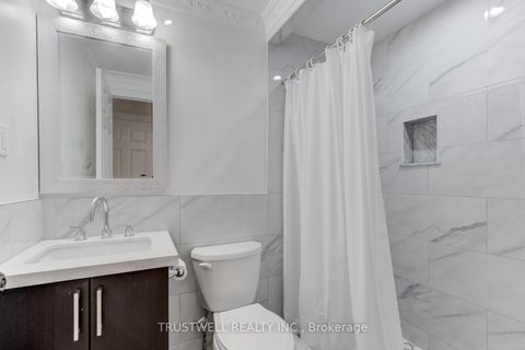 Photo 33 at 142 Borden Street, University, Toronto