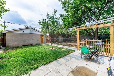 Photo 44 at 142 Borden Street, University, Toronto