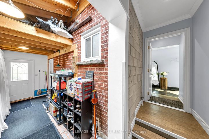 Photo 26 at 4 Apsco Avenue, West Hill, Toronto