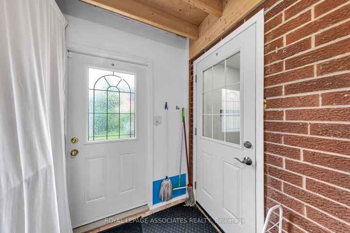 Photo 27 at 4 Apsco Avenue, West Hill, Toronto