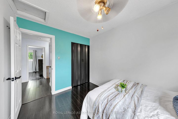 Photo 38 at 4 Apsco Avenue, West Hill, Toronto