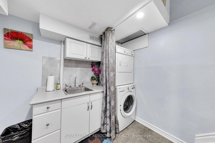 Photo 49 at 4 Apsco Avenue, West Hill, Toronto