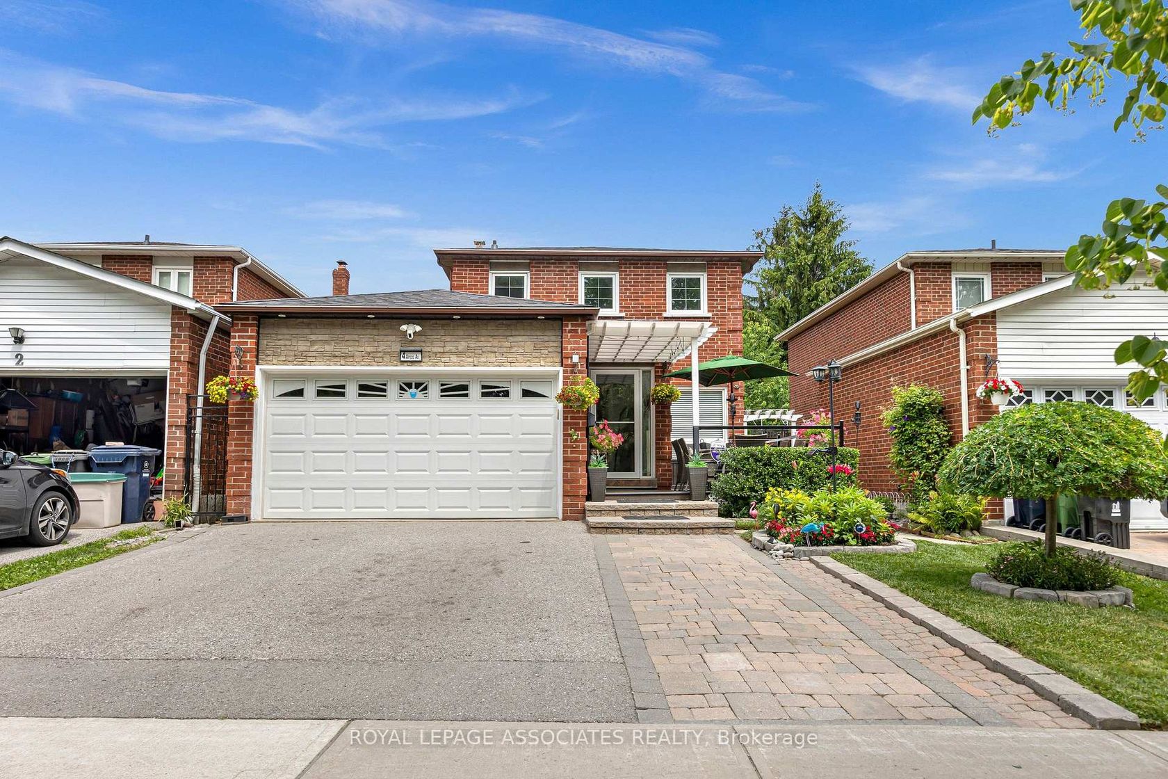 4 Apsco Avenue, West Hill, Toronto 2
