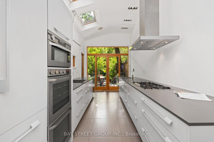 Photo 14 at 236 Seaton Street, Moss Park, Toronto