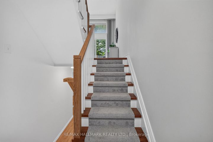Photo 5 at 77 - 113 Wild Briar Way, Bayview Village, Toronto