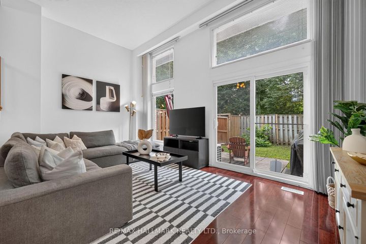 Photo 8 at 77 - 113 Wild Briar Way, Bayview Village, Toronto