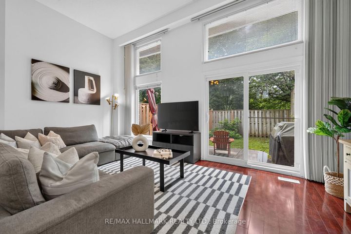 Photo 10 at 77 - 113 Wild Briar Way, Bayview Village, Toronto
