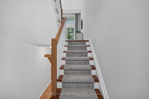Photo 5 at 77 - 113 Wild Briar Way, Bayview Village, Toronto