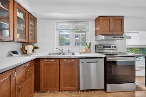 Photo 18 at 77 - 113 Wild Briar Way, Bayview Village, Toronto