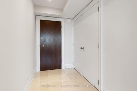 Photo 2 at 1401 - 500 Avenue Road, Casa Loma, Toronto