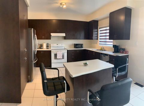 Photo 6 at 1345 Bardeau Street, Lefroy, Innisfil
