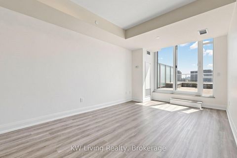 Photo 2 at 312 - 18 Graydon Hall Drive, Donalda, Toronto