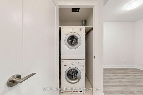 Photo 13 at 312 - 18 Graydon Hall Drive, Donalda, Toronto