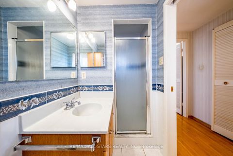 Photo 30 at 57 Gloxinia Crescent, L'Amoreaux, Toronto