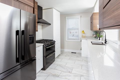 Photo 17 at 5 East John Street N, Cookstown, Innisfil