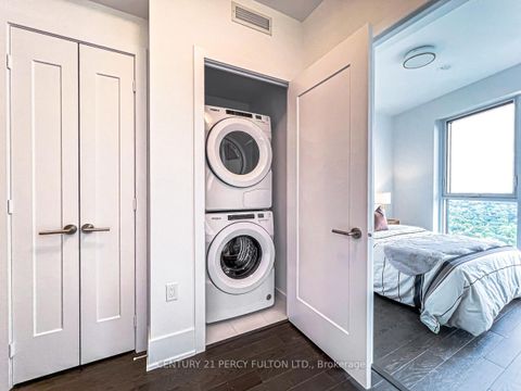 Photo 14 at 3415 - 585 Bloor Street E, North St. James Town, Toronto