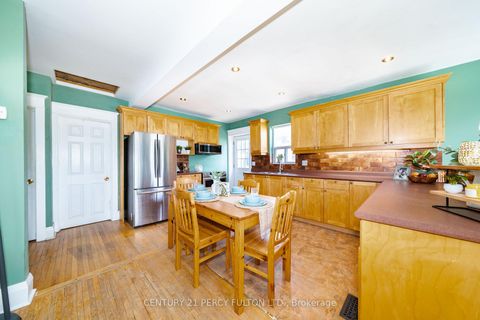 Photo 3 at 74 St. Dunstan Drive, Oakridge, Toronto