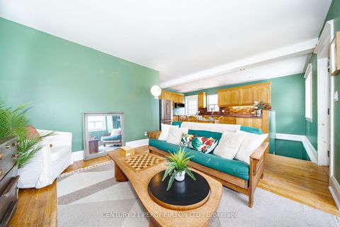 Photo 8 at 74 St. Dunstan Drive, Oakridge, Toronto