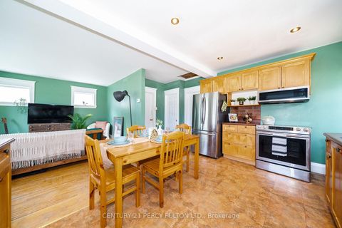 Photo 10 at 74 St. Dunstan Drive, Oakridge, Toronto
