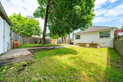 Photo 18 at 74 St. Dunstan Drive, Oakridge, Toronto