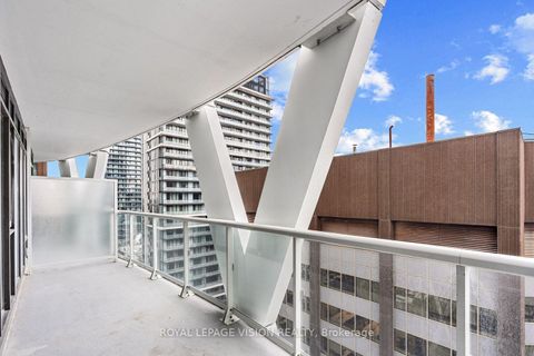Photo 9 at 3113 - 230 Simcoe Street, Chinatown, Toronto