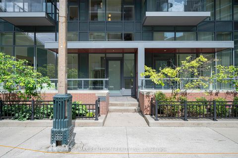 Photo 0 at TH12 - 20 Bruyeres Mews, Waterfront Communities C1, Toronto