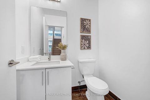 Photo 24 at TH12 - 20 Bruyeres Mews, Waterfront Communities C1, Toronto