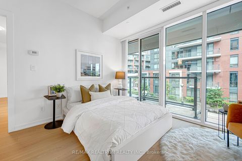 Photo 29 at TH12 - 20 Bruyeres Mews, Waterfront Communities C1, Toronto