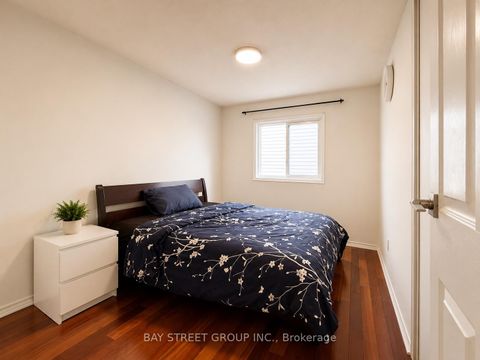 Photo 18 at 82 Radwell Crescent, Milliken, Toronto