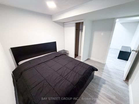 Photo 26 at 82 Radwell Crescent, Milliken, Toronto