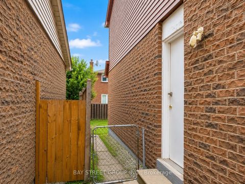 Photo 30 at 82 Radwell Crescent, Milliken, Toronto