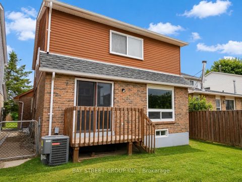 Photo 31 at 82 Radwell Crescent, Milliken, Toronto