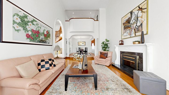 Photo 3 at 492 Ruth Avenue, Newtonbrook East, Toronto
