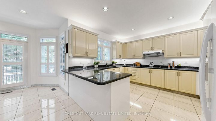 Photo 8 at 492 Ruth Avenue, Newtonbrook East, Toronto