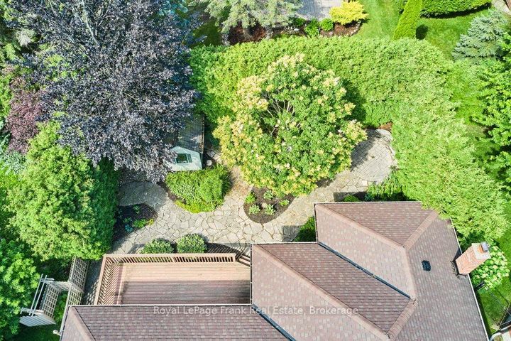 Photo 8 at 137 Samac Trail, Samac, Oshawa