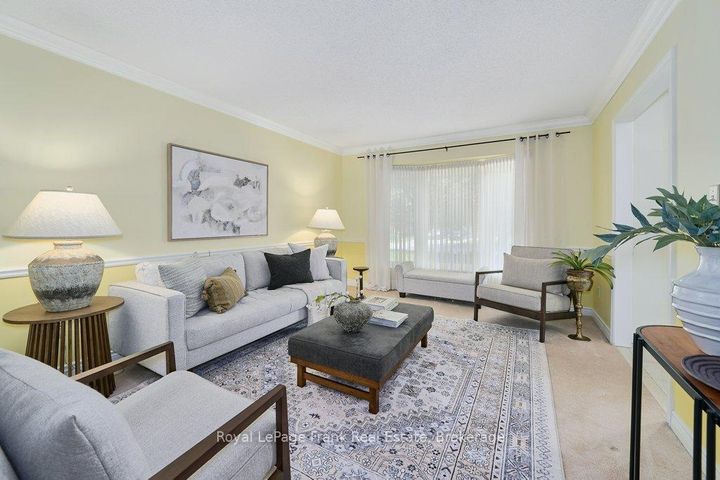 Photo 14 at 137 Samac Trail, Samac, Oshawa