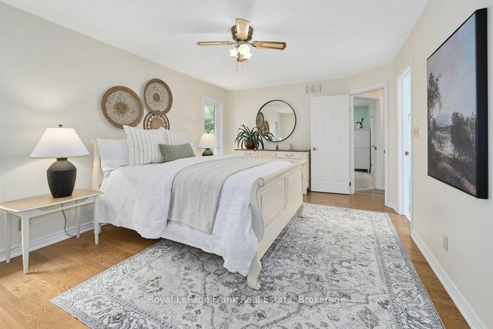 Photo 32 at 137 Samac Trail, Samac, Oshawa