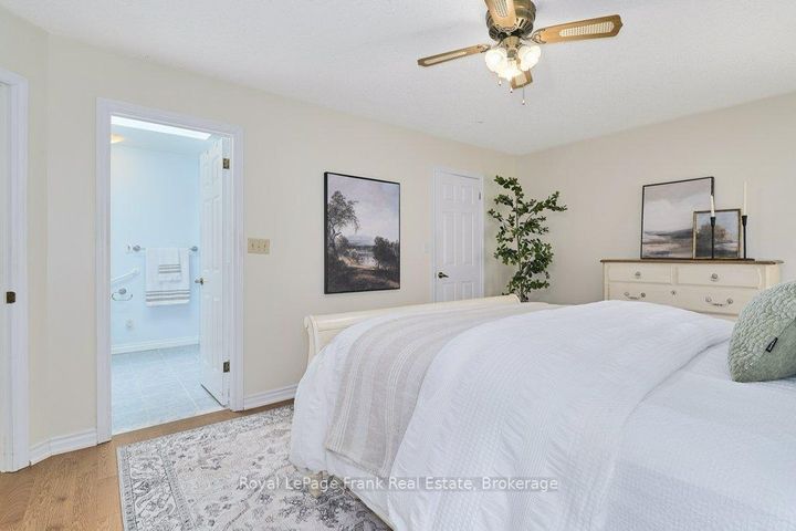 Photo 33 at 137 Samac Trail, Samac, Oshawa