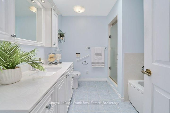 Photo 34 at 137 Samac Trail, Samac, Oshawa