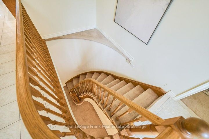 Photo 36 at 137 Samac Trail, Samac, Oshawa