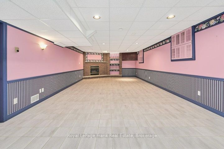 Photo 38 at 137 Samac Trail, Samac, Oshawa