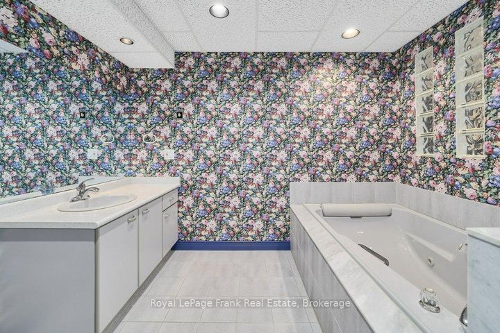 Photo 43 at 137 Samac Trail, Samac, Oshawa