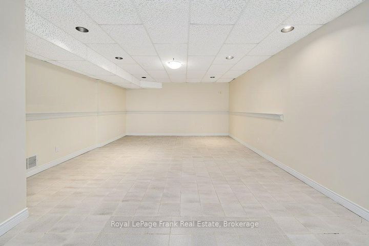 Photo 44 at 137 Samac Trail, Samac, Oshawa