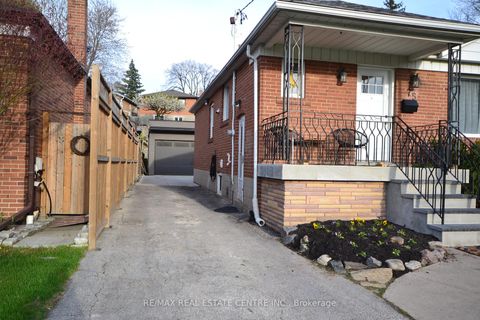 Photo 3 at 75 Cynthia Road, Smythe, Toronto